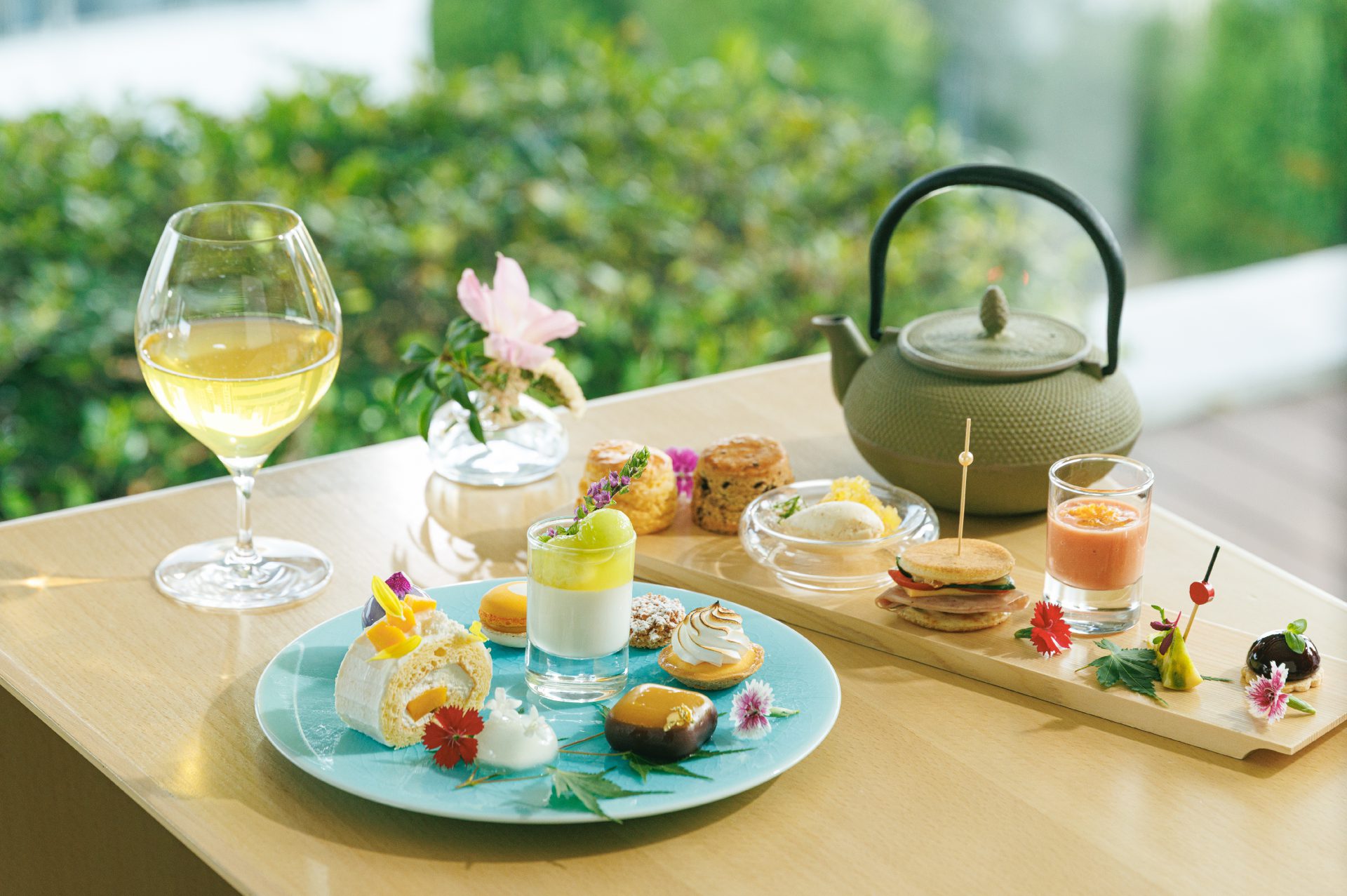 【Tea Lounge Kafu】 Summer Blossom Afternoon Tea Set
