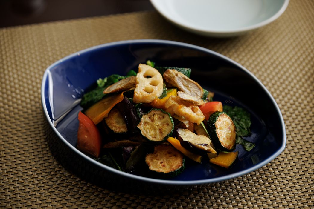 季節の揚げ野菜のパワーサラダ