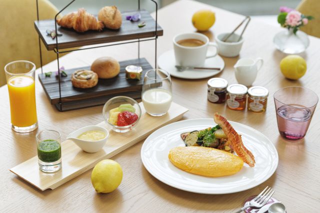 .
キタノがとりわけ心をこめる朝食。

和洋からお選びいただけます。

いずれも良質の素材を選び、身体が心地よくめざめる一食をご提供しています。

Kitano offers breakfasts consisting of quality ingredients. 

You can choose Japanese style or Western style.

#thekitanohoteltokyo
#ザキタノホテル東京
#kitanohoteltokyo
#キタノホテル東京

#relaischateaux
#ルレエシャトー

#ForComfort
#快適さを求めて 

#breakfast 
#朝食 

#LʼOrangerieKohan
#LʼOrangerie光庵
#オランジュリー光庵

#TakeshiKamo
#加茂健

#smoothie 
#来節のスムージー 

#homemadeyogurt 
#自家製ヨーグルト